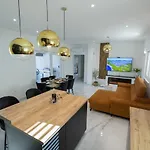 Noemi Villa Sinj